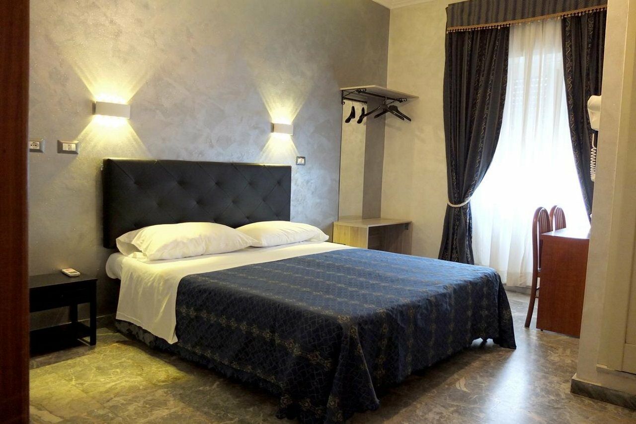 Hotel Planet Рим Екстер'єр фото